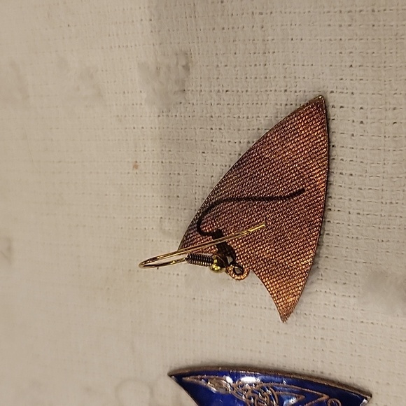 Celtic Enamel/ Cloisione Shield Earrings,EUC - Picture 3 of 5